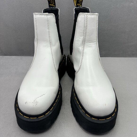 Dr. Martens 2976 Quad Womens Size 7 Chelsea Boots White Smooth Leather Pull On - Picture 2 of 8